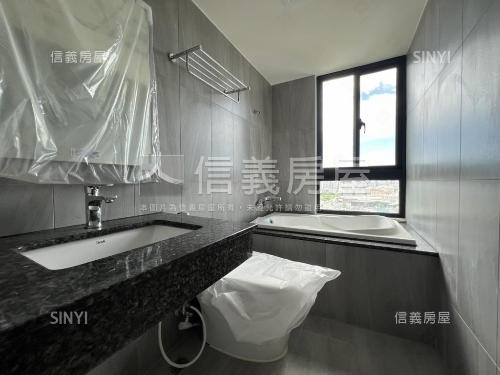 世界巨星高樓三房平車房屋室內格局與周邊環境