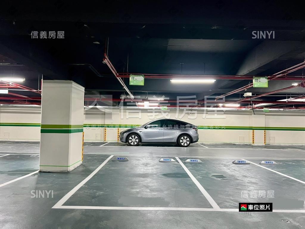 世界巨星高樓三房平車房屋室內格局與周邊環境