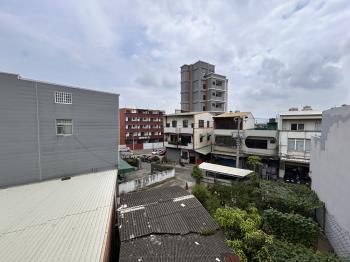 新莊街大地坪透天