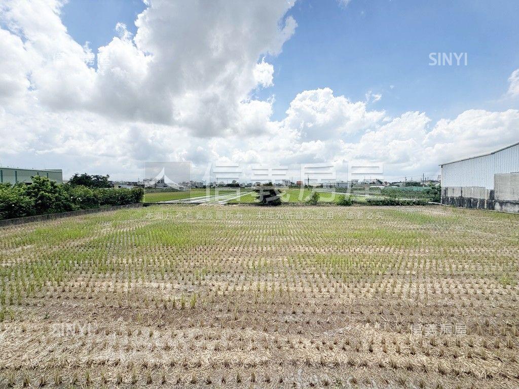 林園方正３４０坪土地房屋室內格局與周邊環境