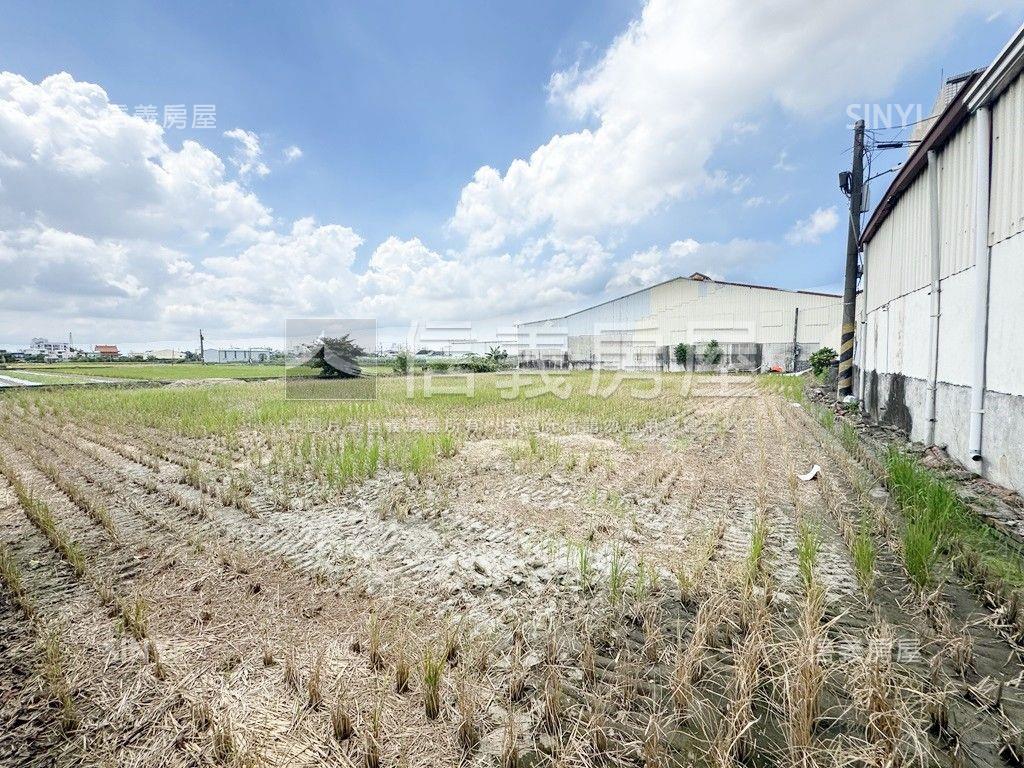 林園方正３４０坪土地房屋室內格局與周邊環境