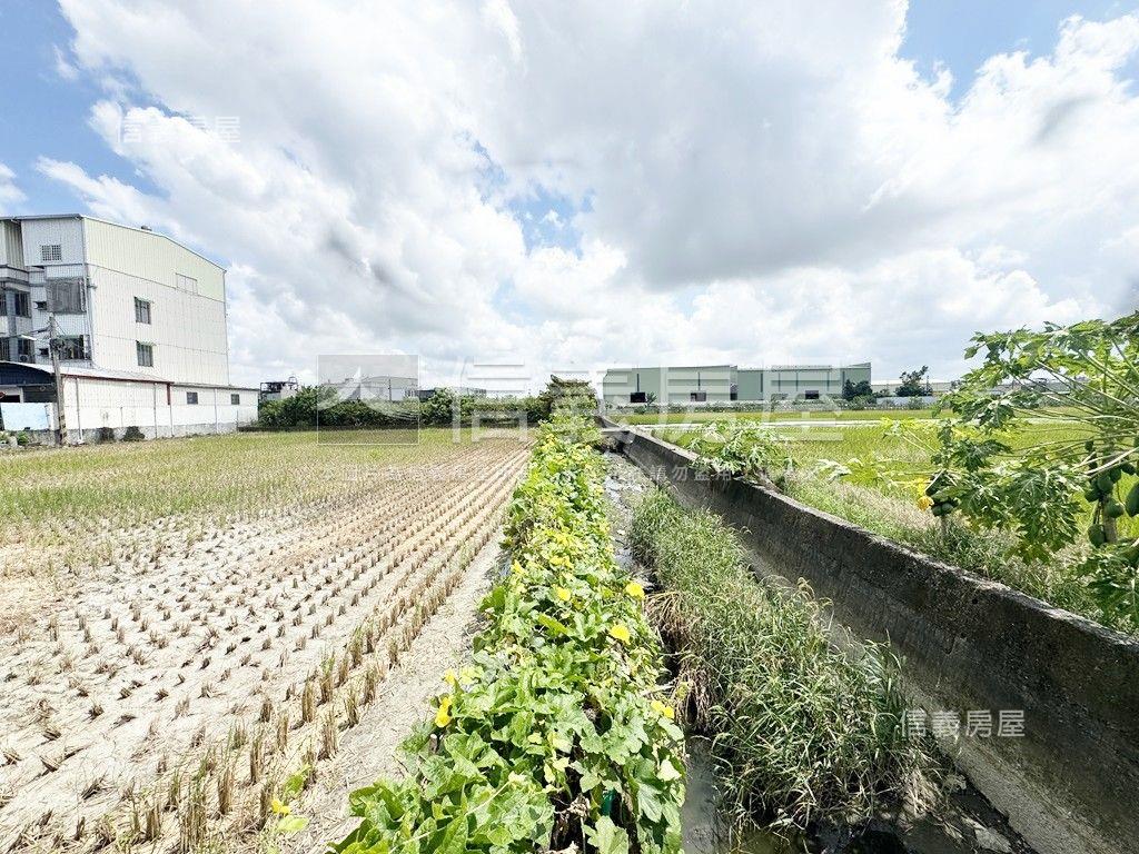林園方正３４０坪土地房屋室內格局與周邊環境