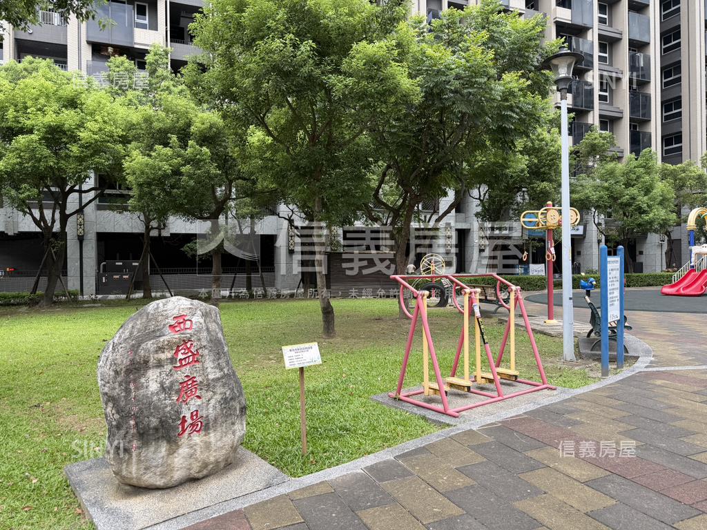 新樹路近秀泰稀有舒適公寓房屋室內格局與周邊環境