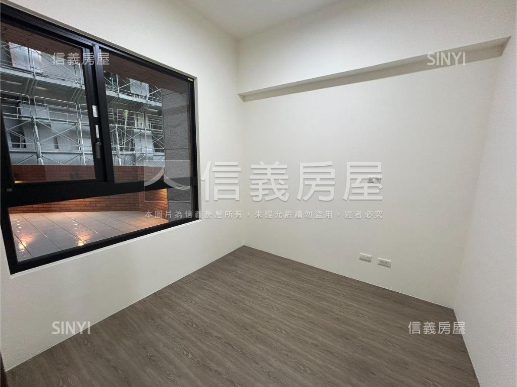 央北唯我稀有露臺２房車位房屋室內格局與周邊環境