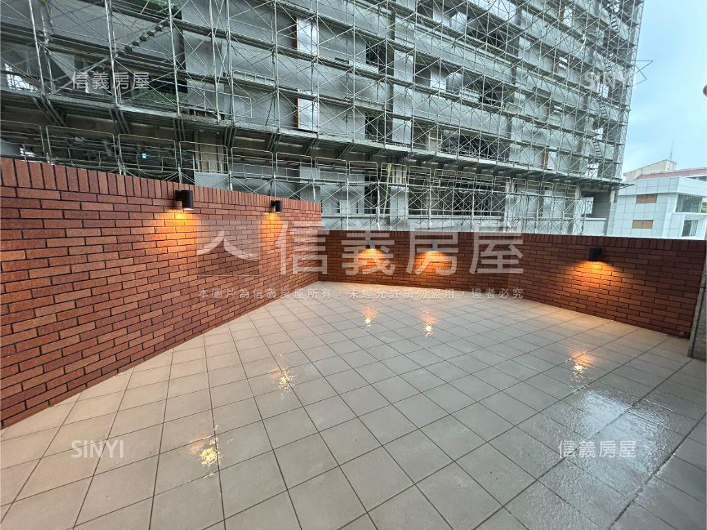 央北唯我稀有露臺２房車位房屋室內格局與周邊環境