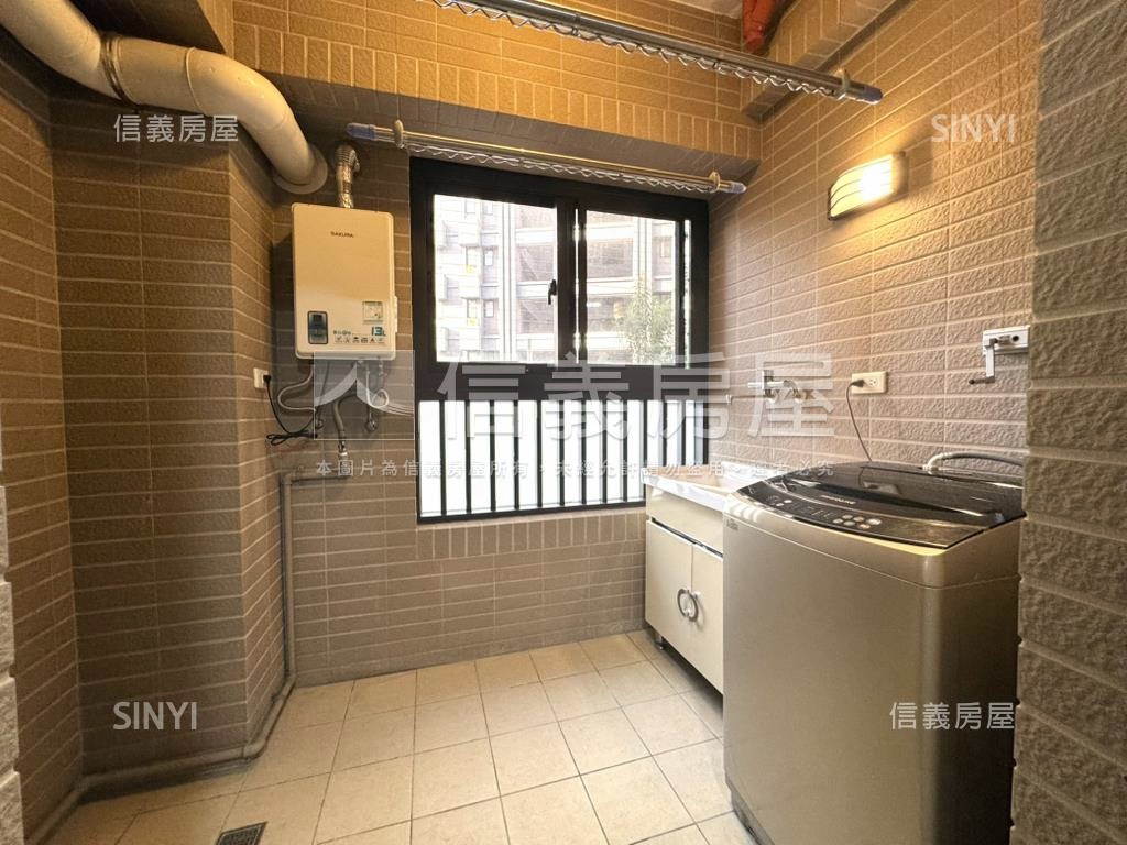 孩子王｜兩房樹梢戶房屋室內格局與周邊環境