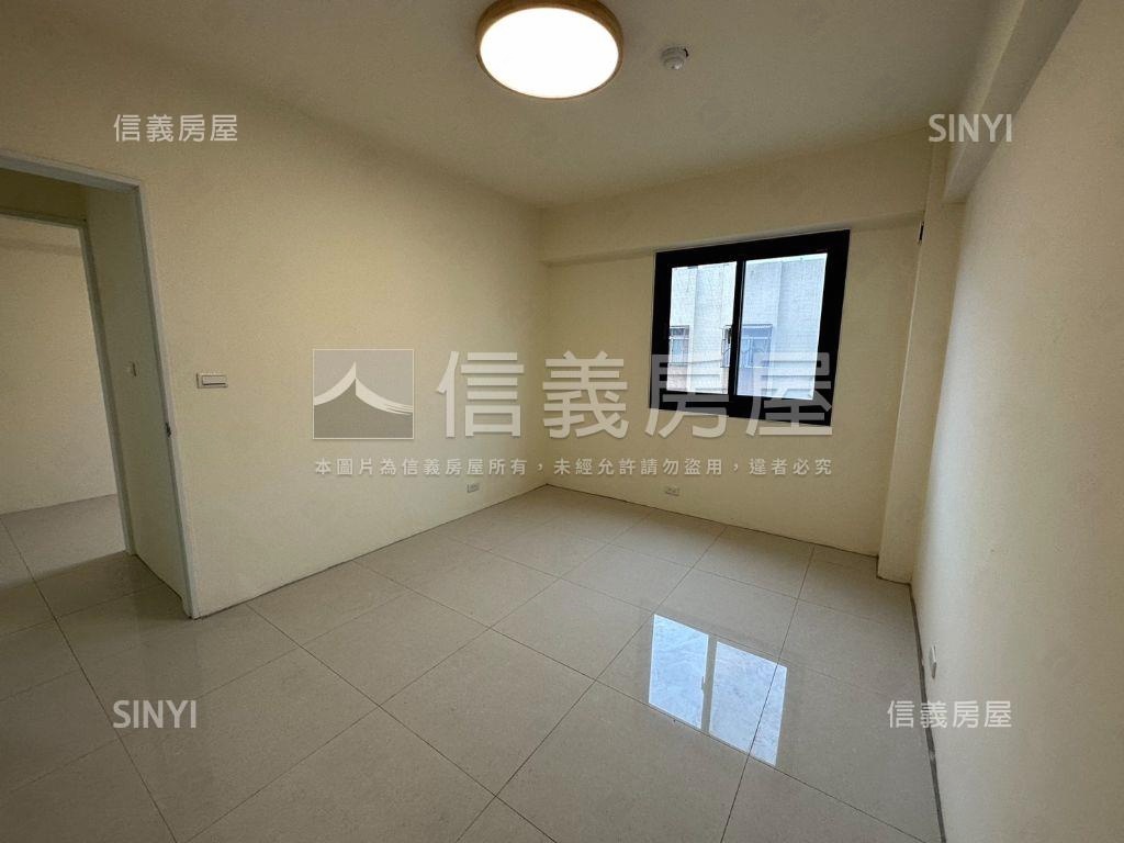 東區秀泰電梯三房重新裝潢房屋室內格局與周邊環境