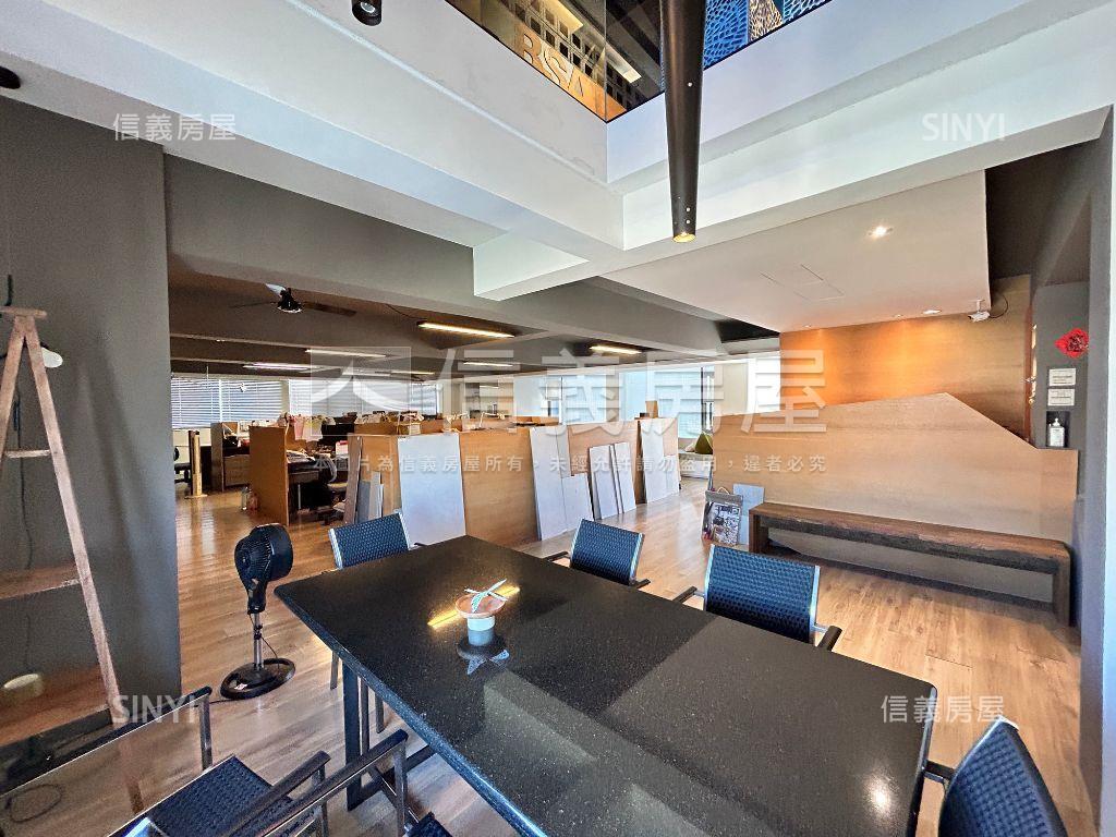 西區霸氣精裝電梯企業總部房屋室內格局與周邊環境