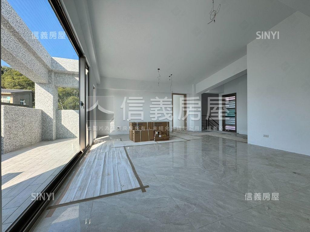 愛迪生採光別墅房屋室內格局與周邊環境
