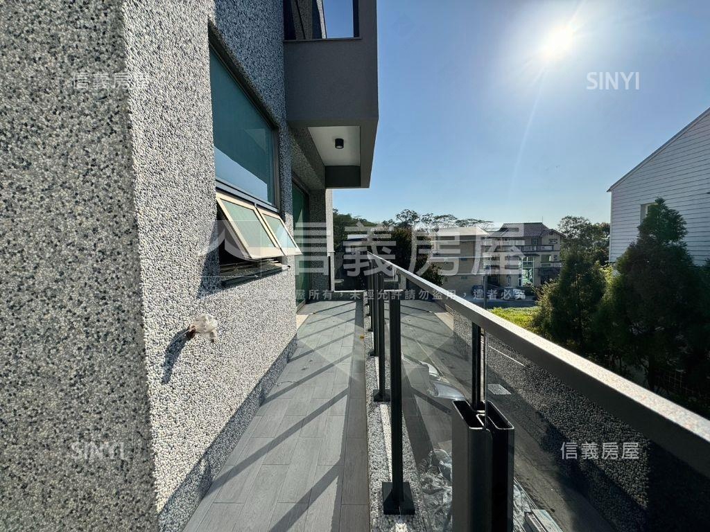 愛迪生採光別墅房屋室內格局與周邊環境