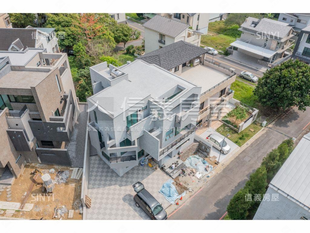 愛迪生採光別墅房屋室內格局與周邊環境