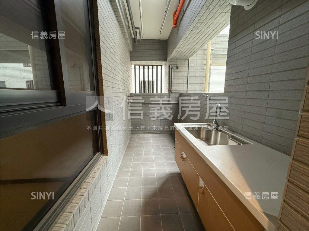 協和丰景高樓三房平車房屋室內格局與周邊環境