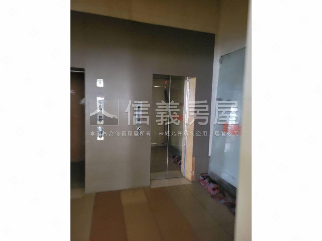 賺錢三樓商辦房屋室內格局與周邊環境