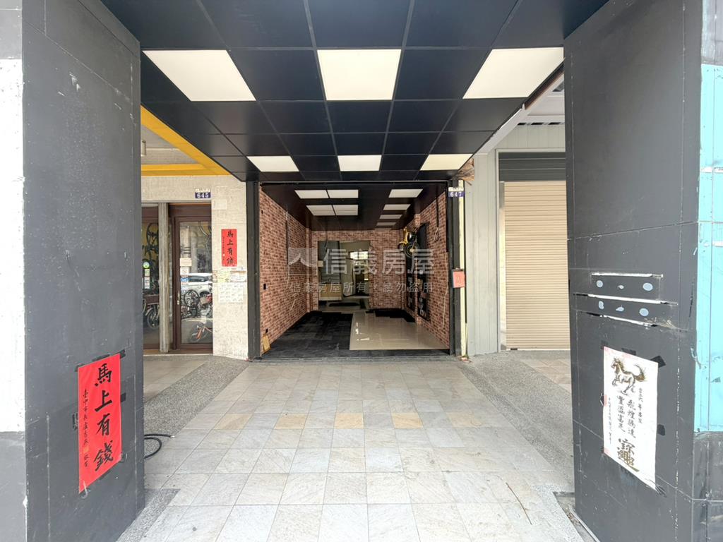 台灣大道金店面房屋室內格局與周邊環境