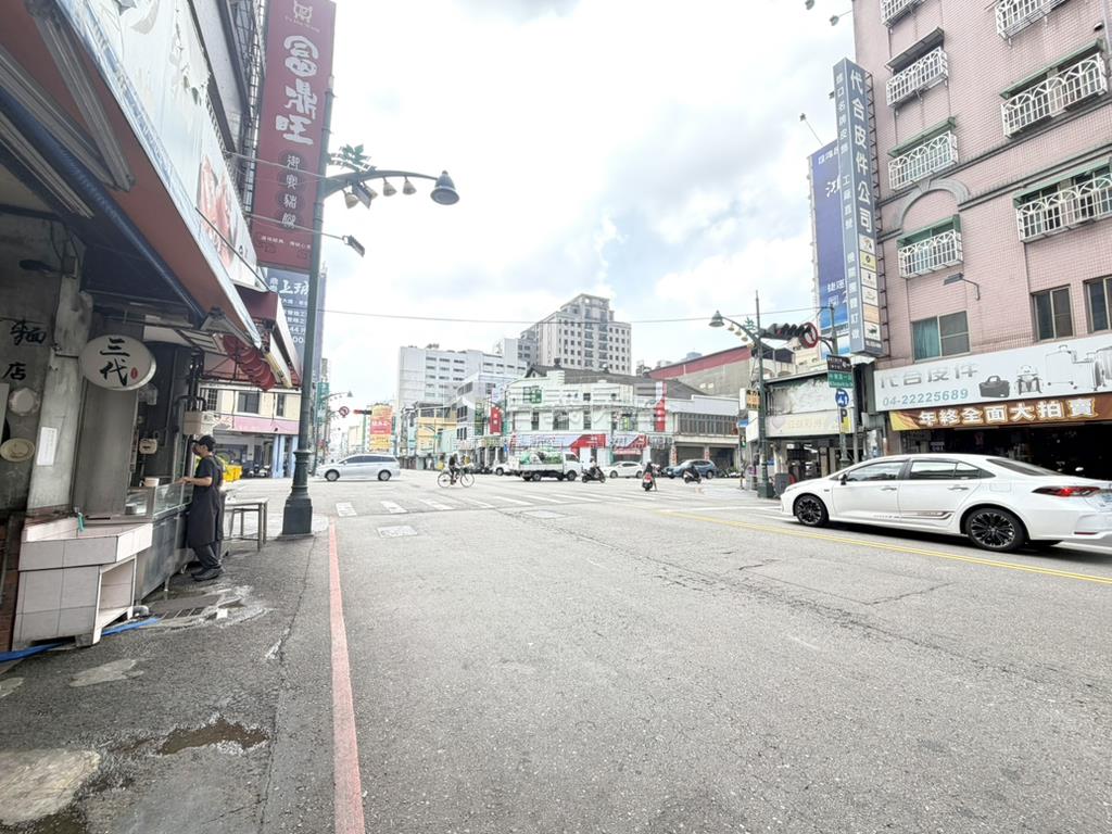 台灣大道金店面房屋室內格局與周邊環境