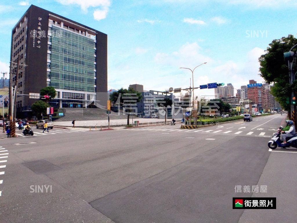 秀峰稀有釋出二樓房屋室內格局與周邊環境