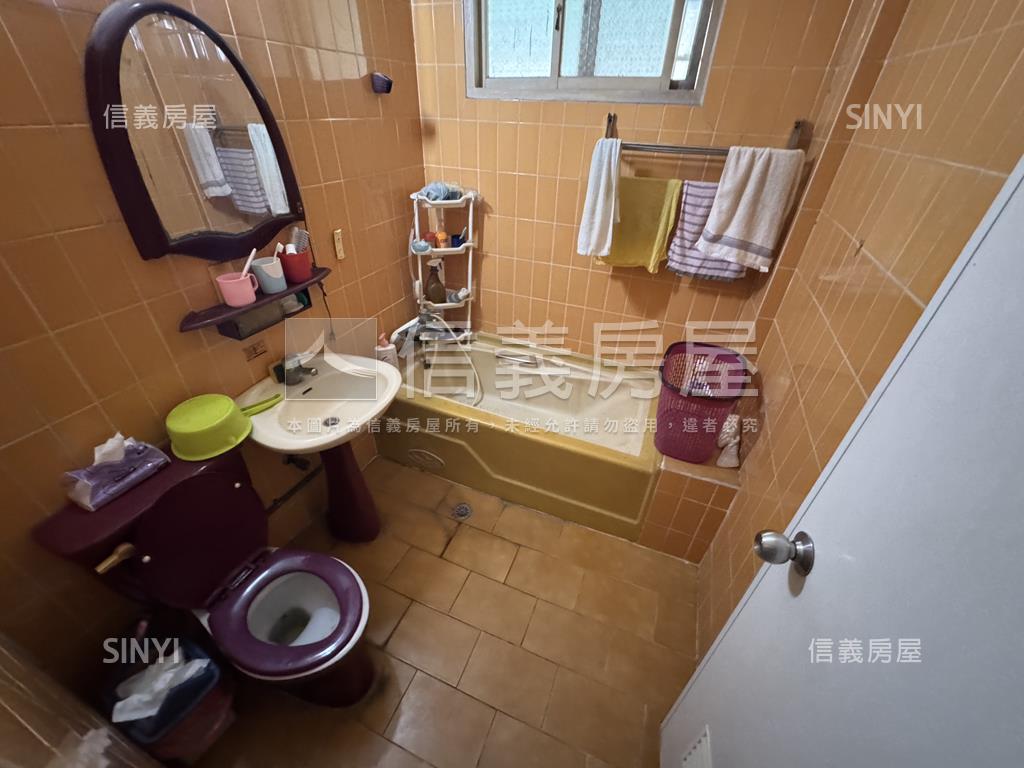藝文稀有透天房屋室內格局與周邊環境