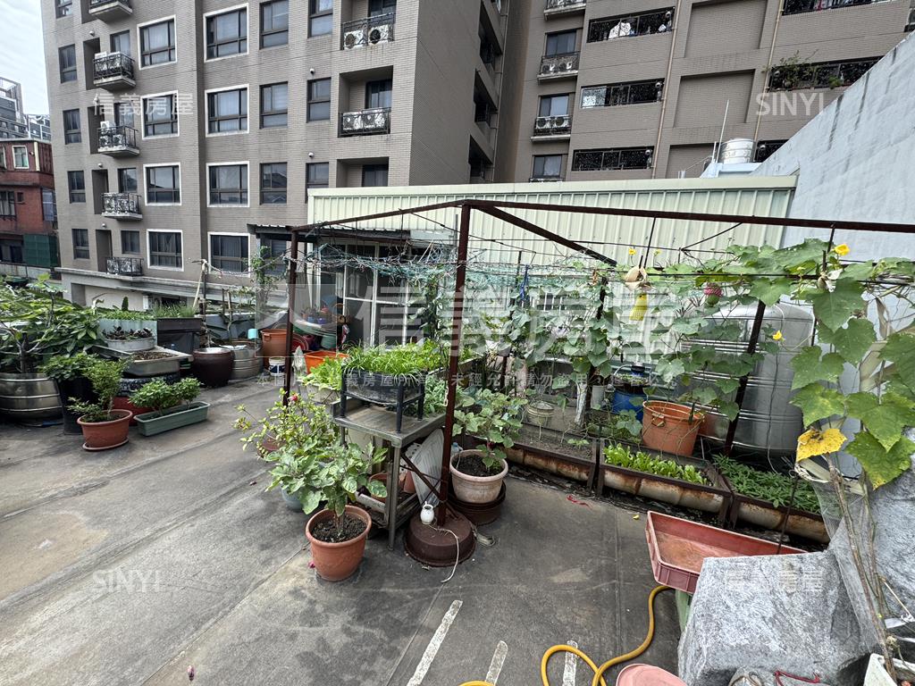藝文稀有透天房屋室內格局與周邊環境