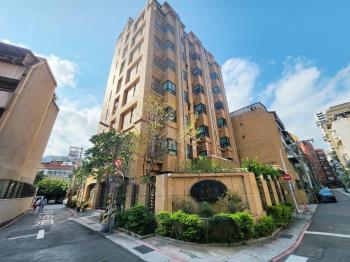 小西華精品挑高住店