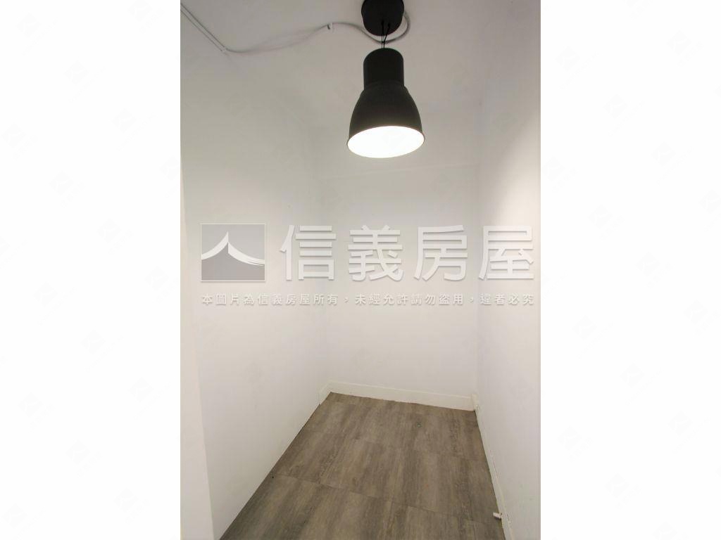 旺族芳鄰ＲＣ家家房屋室內格局與周邊環境