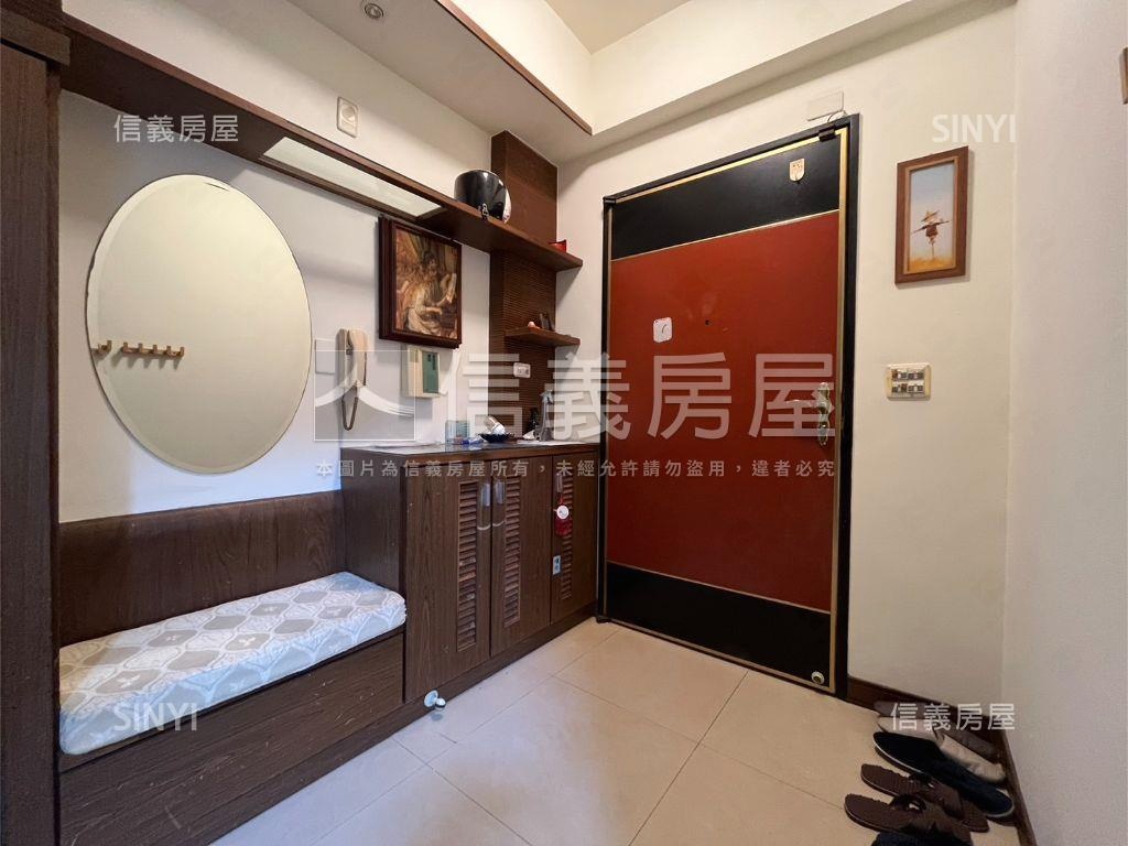 鳳翔學區水噹噹車墅房屋室內格局與周邊環境