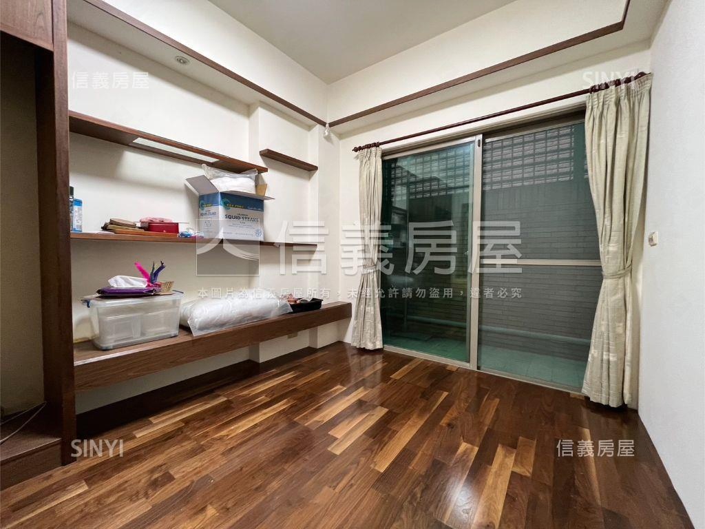 鳳翔學區水噹噹車墅房屋室內格局與周邊環境