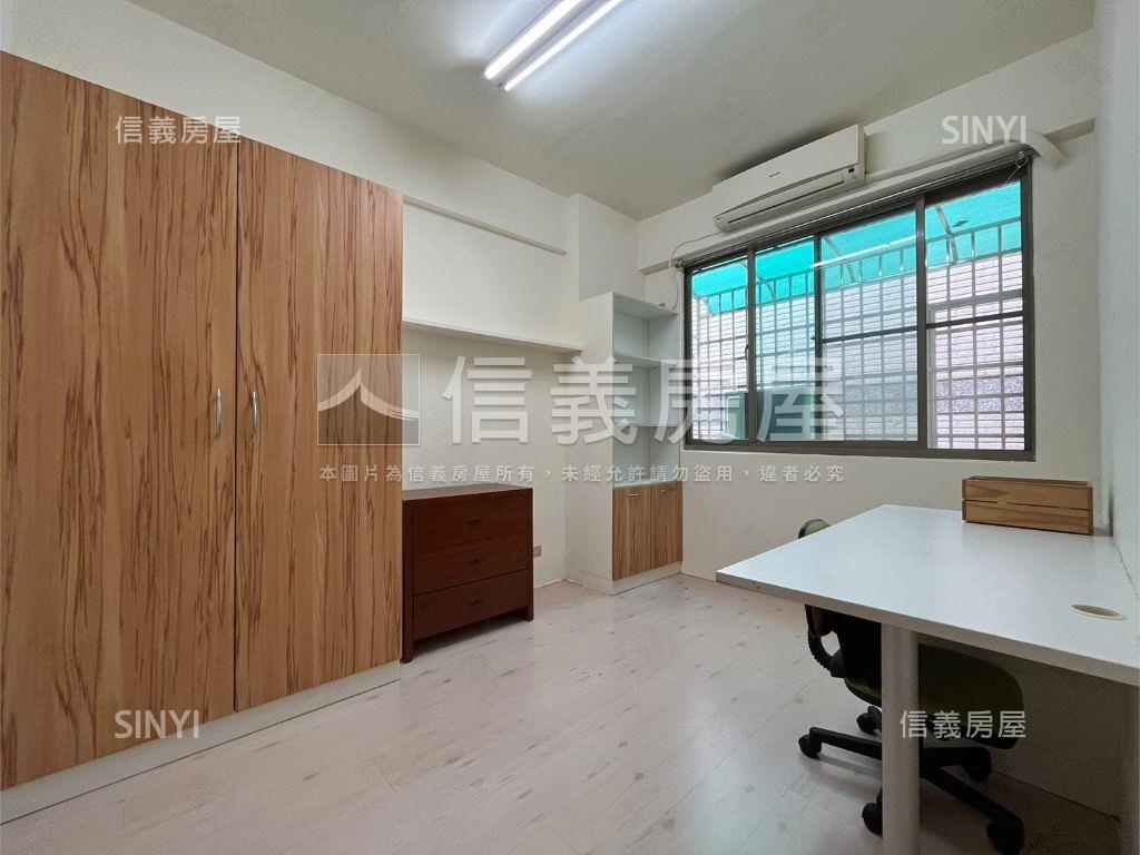 鳳翔學區水噹噹車墅房屋室內格局與周邊環境