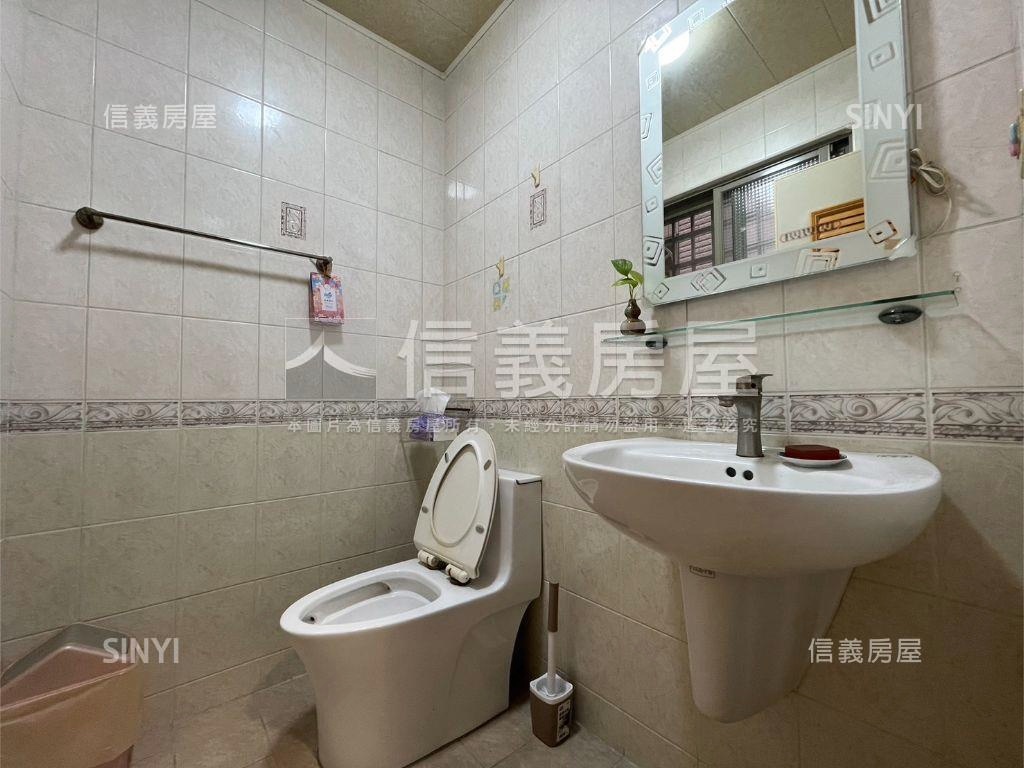 鳳翔學區水噹噹車墅房屋室內格局與周邊環境