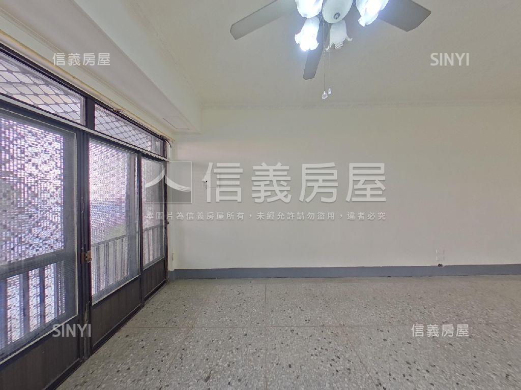 近曉陽商圈騎樓透天房屋室內格局與周邊環境