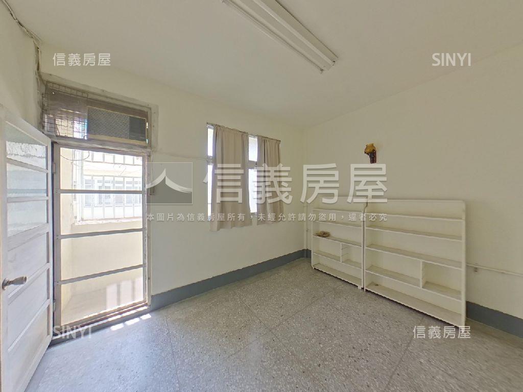 近曉陽商圈騎樓透天房屋室內格局與周邊環境