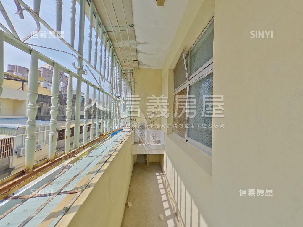 近曉陽商圈騎樓透天房屋室內格局與周邊環境