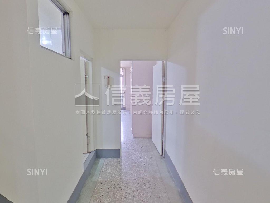 近曉陽商圈騎樓透天房屋室內格局與周邊環境