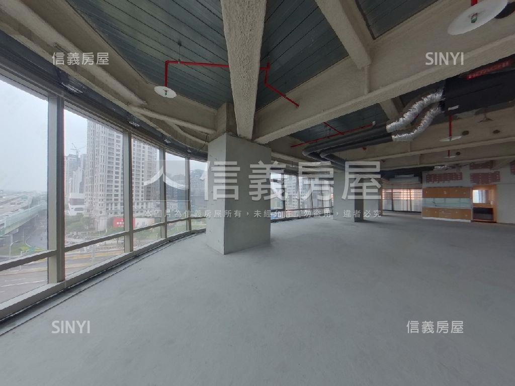七期商業辦公室ＴＯＰ１讚房屋室內格局與周邊環境