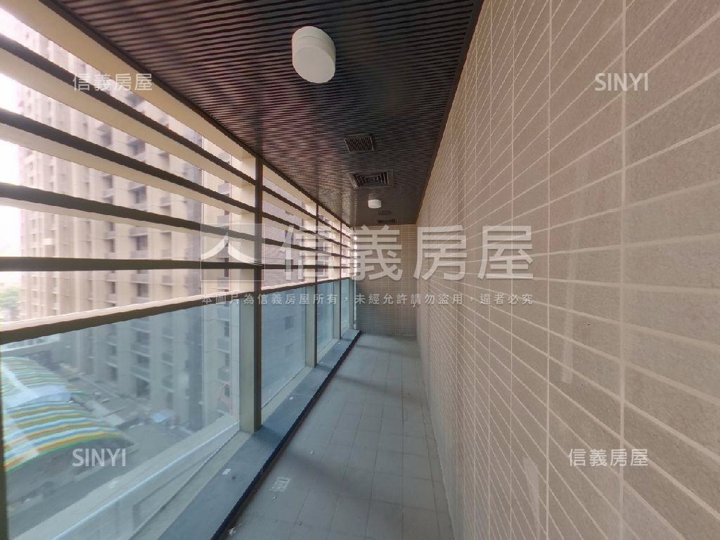 七期商業辦公室ＴＯＰ１讚房屋室內格局與周邊環境
