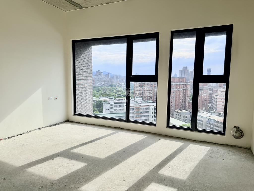 詠和心邊間帝景毛胚戶房屋室內格局與周邊環境
