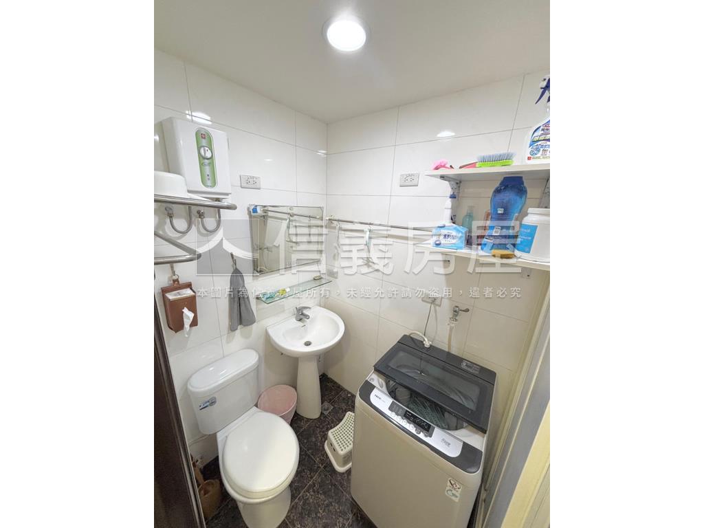 近菜寮捷運站高樓電梯兩房房屋室內格局與周邊環境