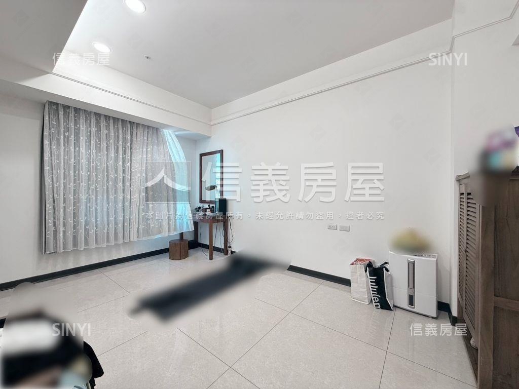 高樓層四房景觀豪邸雙車位房屋室內格局與周邊環境