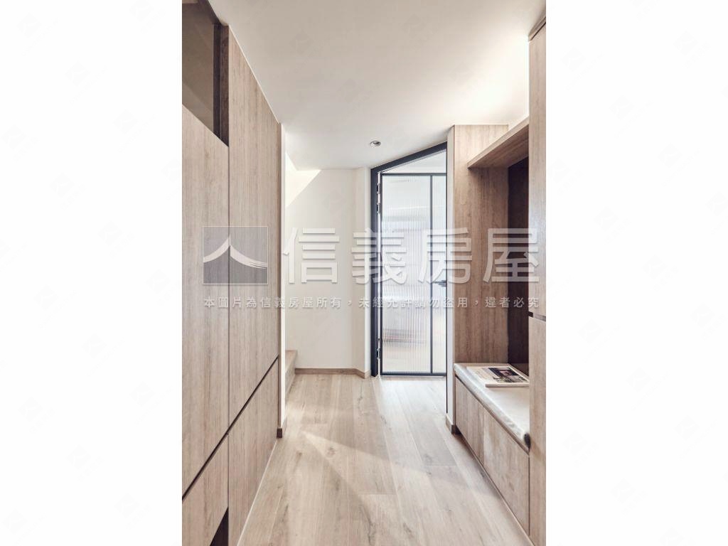 芳朵眺望綠意陽光露台戶房屋室內格局與周邊環境