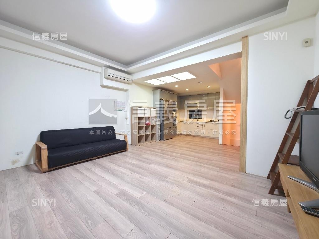 稀有牛埔帝寶車庫透天房屋室內格局與周邊環境