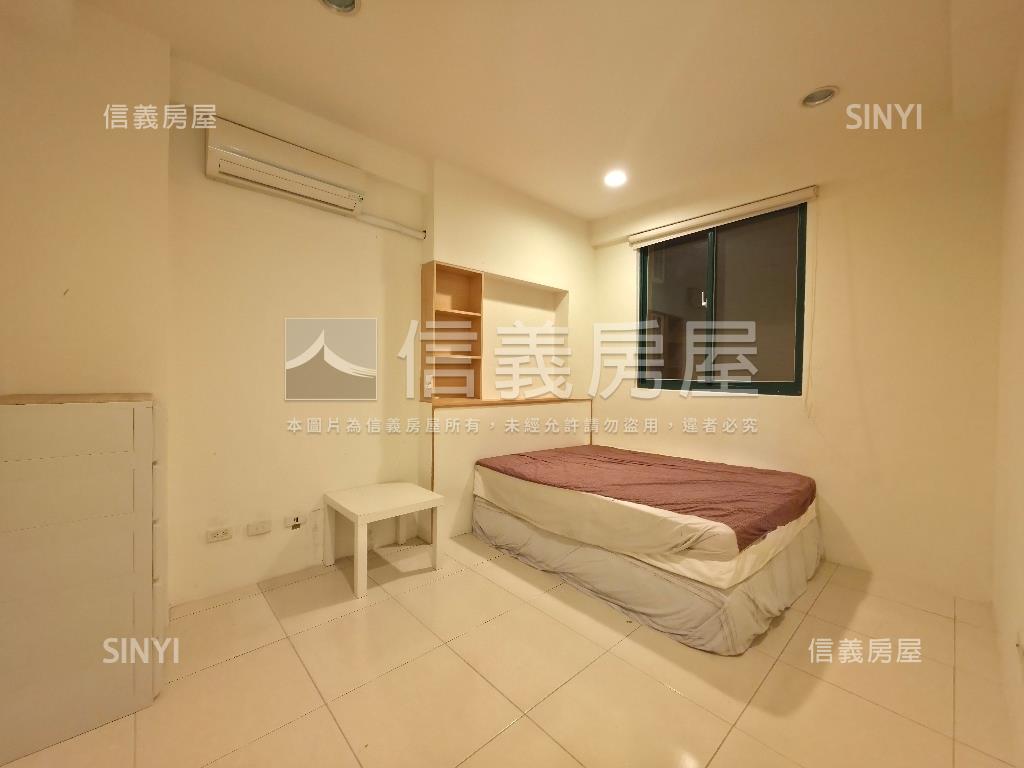 稀有牛埔帝寶車庫透天房屋室內格局與周邊環境