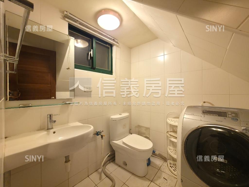 稀有牛埔帝寶車庫透天房屋室內格局與周邊環境