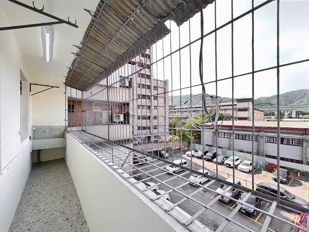 全新整理泰山方正美寓房屋室內格局與周邊環境