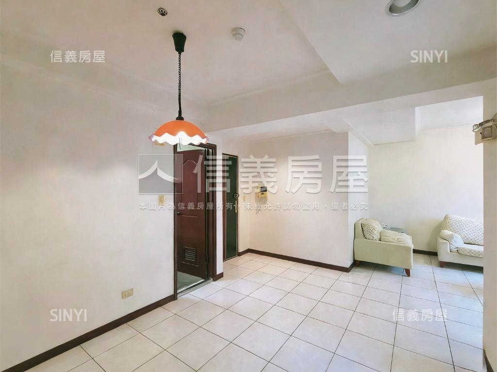 【ＶＲ】觀星台北三房車位房屋室內格局與周邊環境