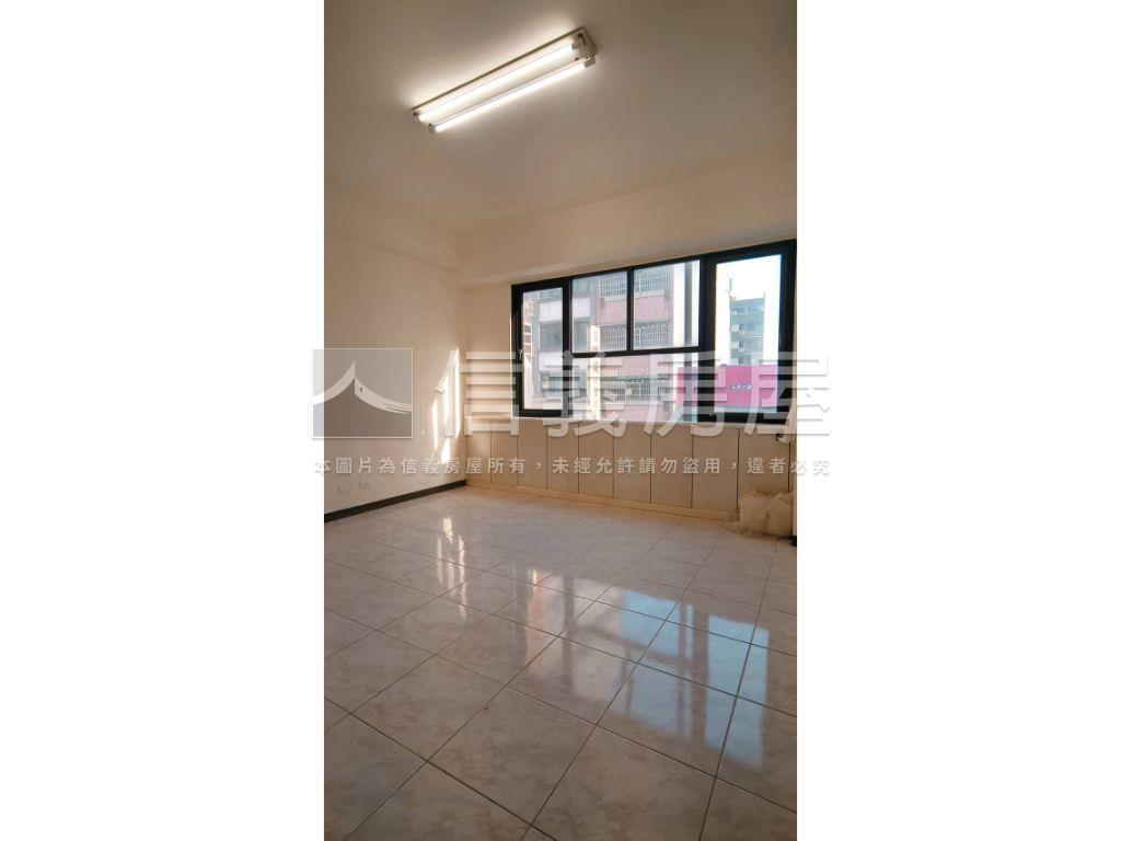 正公益路收租店面房屋室內格局與周邊環境