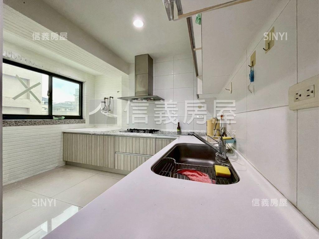 椰林科大頌豪邸大戶房屋室內格局與周邊環境