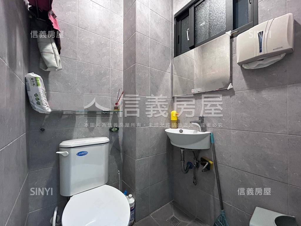 近美麗島１＋２樓店住房屋室內格局與周邊環境