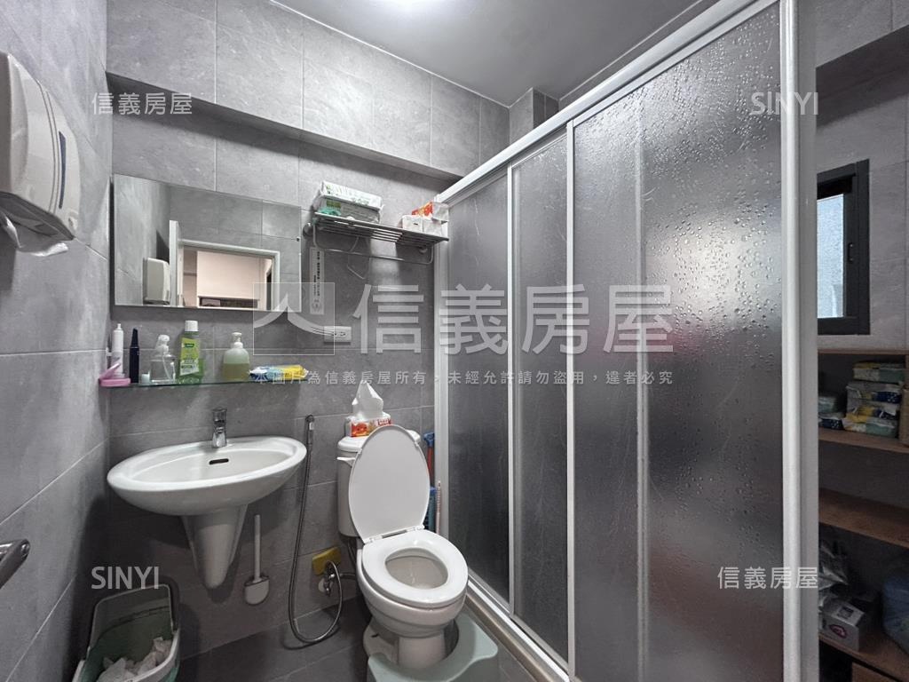 近美麗島１＋２樓店住房屋室內格局與周邊環境