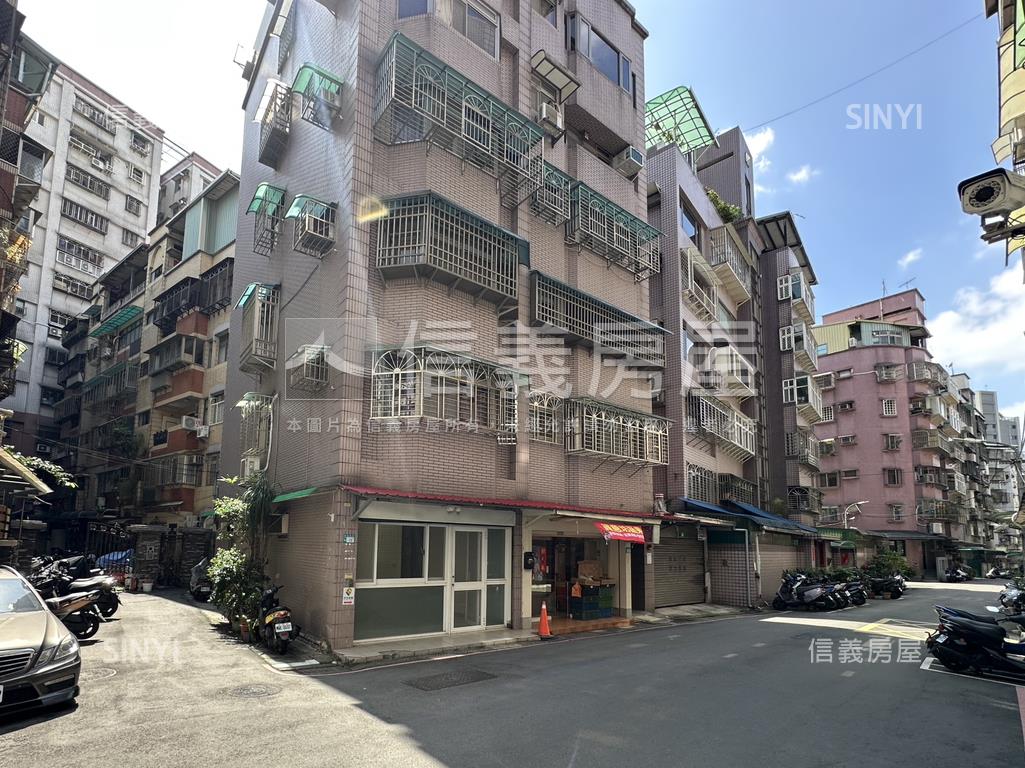 頂溪捷運邊間一樓房屋室內格局與周邊環境