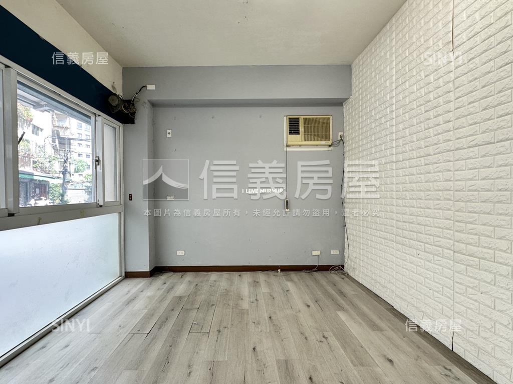 頂溪捷運邊間一樓房屋室內格局與周邊環境