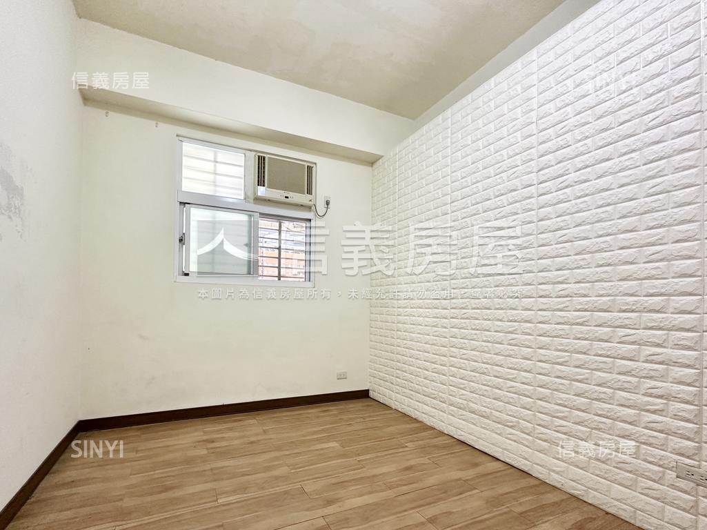 頂溪捷運邊間一樓房屋室內格局與周邊環境